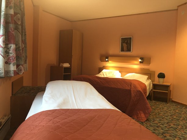 Imagen de la habitación del Hotel Grongl. Foto 3