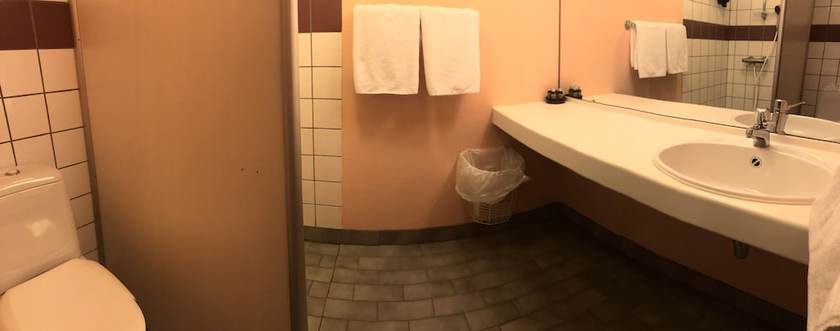 Imagen de la habitación del Hotel Grongl. Foto 9