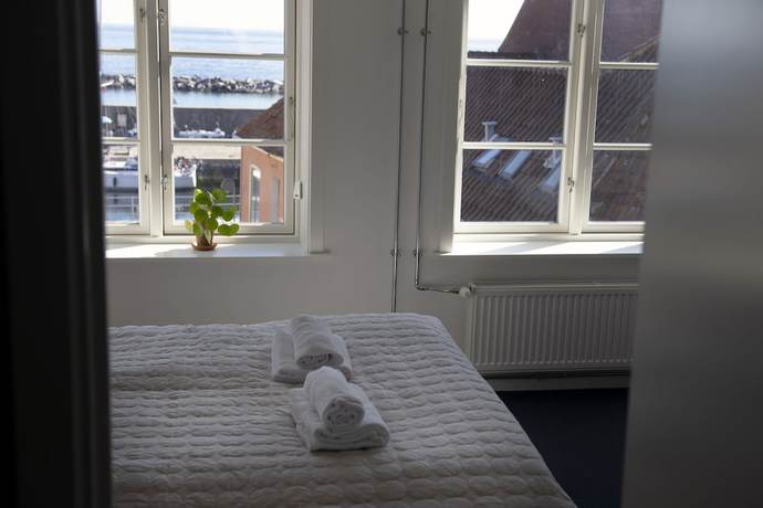 Imagen de la habitación del Hotel Gr&oslash;nbechs, Allinge-Sandvig. Foto 10