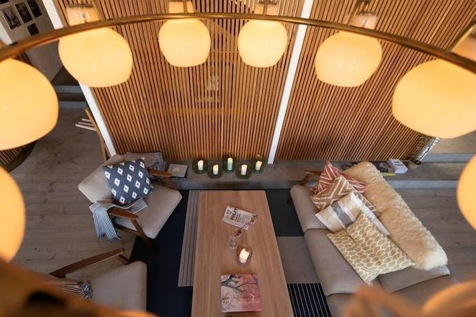 Imagen de los interiores del Hotel Gr&oslash;nbechs, Allinge-Sandvig. Foto 20