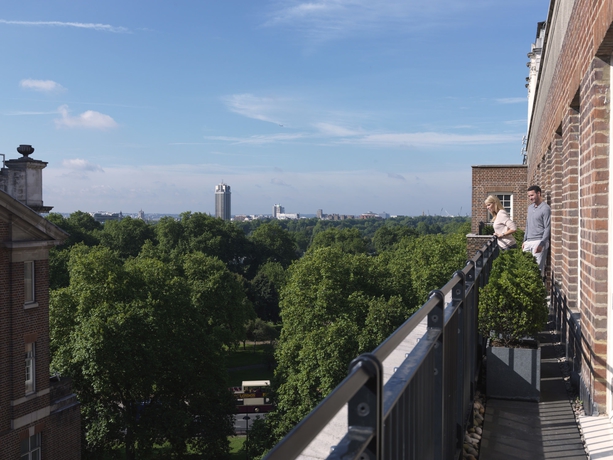 Imagen de los exteriores del Hotel Grosvenor House Suites by Jumeirah. Foto 14