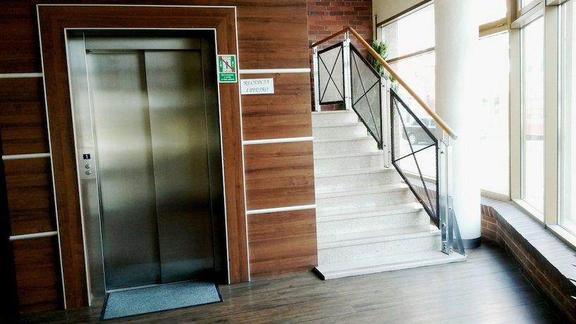 Imagen de los interiores del Hotel Grot. Foto 17