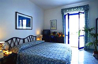 Imagen de la habitación del Hotel Grotta Azzurra. Foto 5