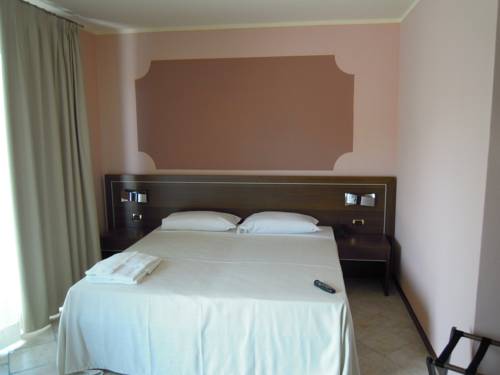 Imagen de la habitación del Hotel Grotto Bagat. Foto 5