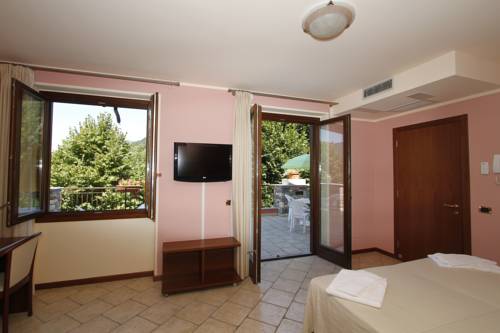 Imagen de la habitación del Hotel Grotto Bagat. Foto 13