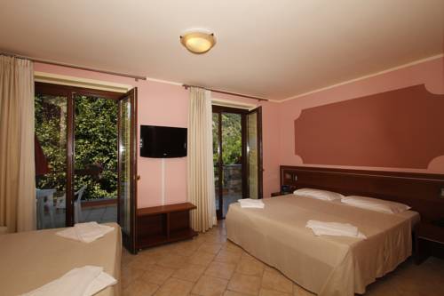 Imagen de la habitación del Hotel Grotto Bagat. Foto 15