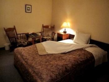 Imagen de los interiores del Hotel Grove Inn Skala. Foto 8