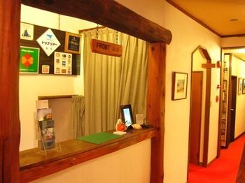 Imagen de los interiores del Hotel Grove Inn Skala. Foto 9