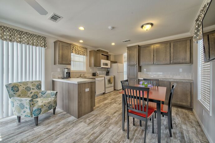 Imagen general del Hotel Grove Ridge RV Resort. Foto 5