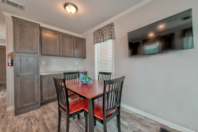 Imagen general del Hotel Grove Ridge RV Resort. Foto 13