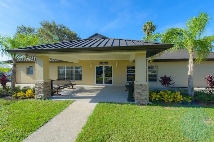 Imagen general del Hotel Grove Ridge RV Resort. Foto 16