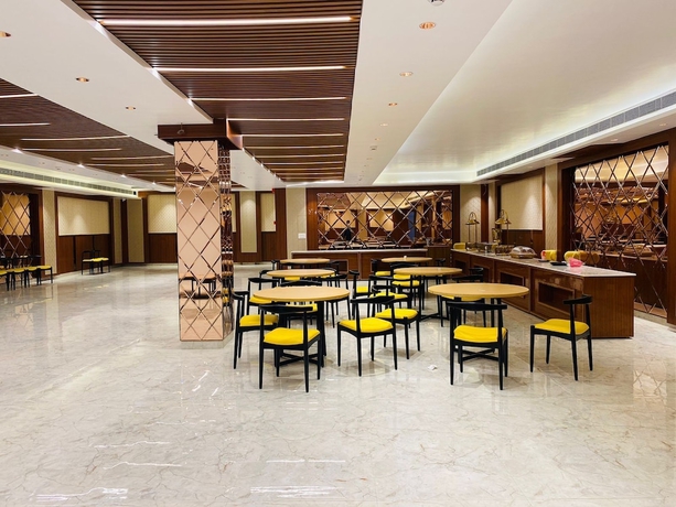 Imagen del bar/restaurante del Hotel Grow Inn. Foto 2