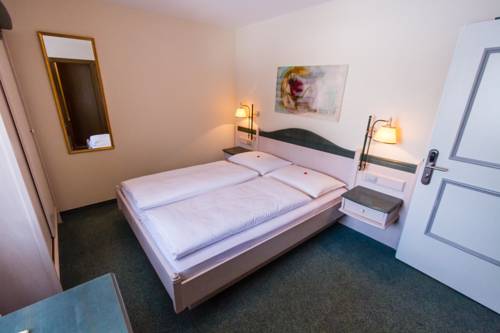 Imagen de la habitación del Hotel Gruber. Foto 3