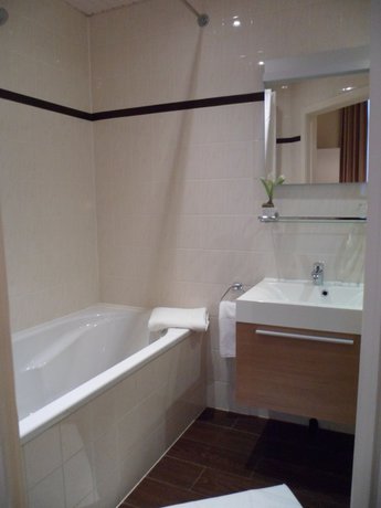 Imagen de la habitación del Hotel Grupello. Foto 6