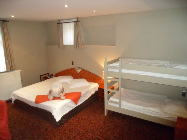 Imagen de la habitación del Hotel Grupello. Foto 9