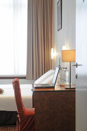 Imagen de la habitación del Hotel Grupello. Foto 13