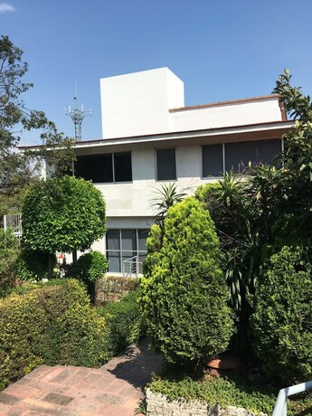 Imagen de los exteriores del Hotel Grupo Kings Suites Duraznos. Foto 14