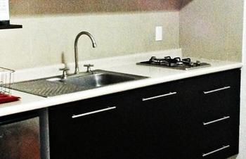 Imagen de la habitación del Hotel Grupo Kings Suites Platon 436. Foto 3