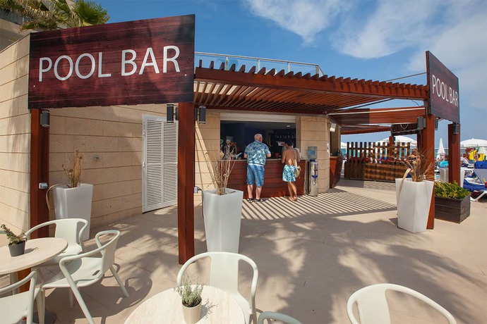 Imagen general del Hotel Grupotel Alcudia Pins. Foto 9