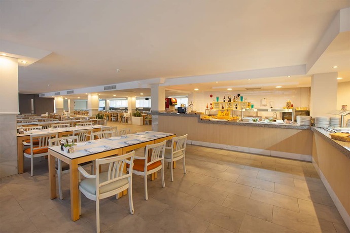 Imagen general del Hotel Grupotel Alcudia Pins. Foto 10