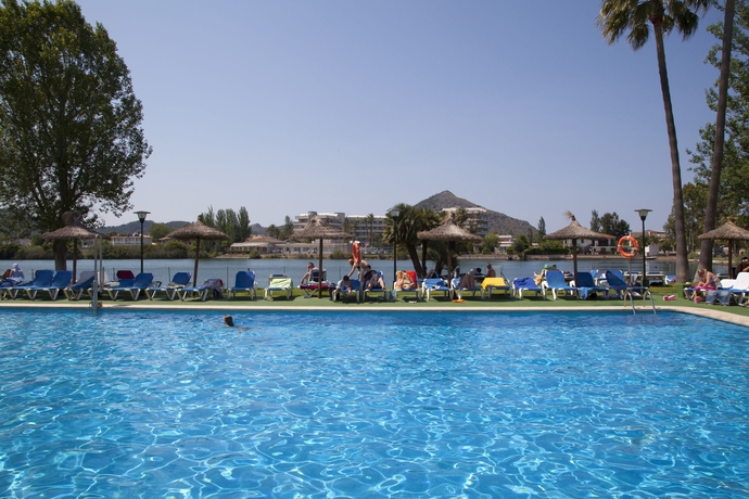 Imagen de la piscina del Hotel Grupotel Amapola. Foto 16