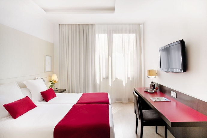 Imagen de la habitación del Hotel Grupotel Gran Vía 678. Foto 5