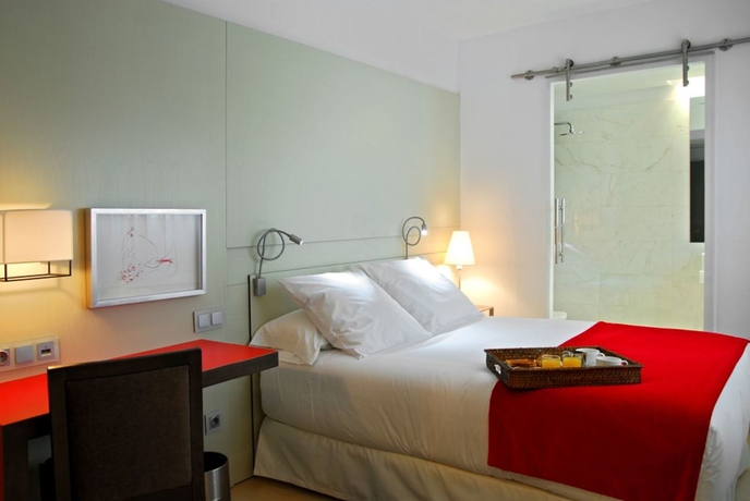 Imagen de la habitación del Hotel Grupotel Gran Vía 678. Foto 9