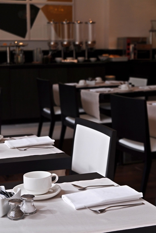 Imagen del bar/restaurante del Hotel Grupotel Gran Vía 678. Foto 4