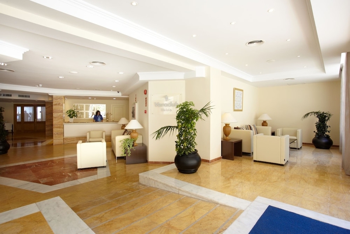 Imagen de los interiores del Hotel Grupotel Imperio Playa. Foto 9
