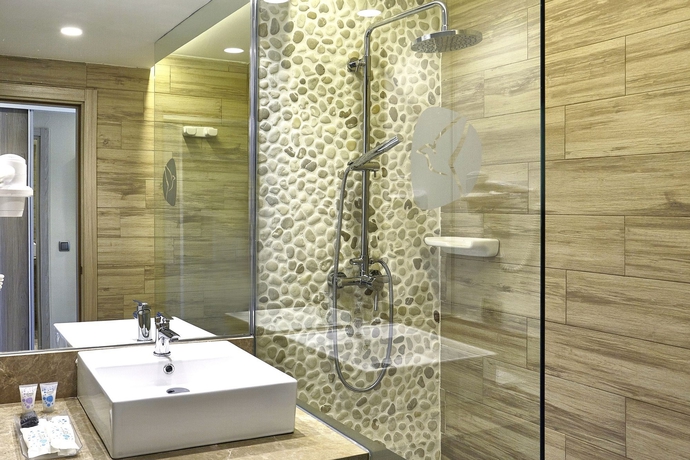 Imagen de la habitación del Hotel Grupotel Maritimo. Foto 7