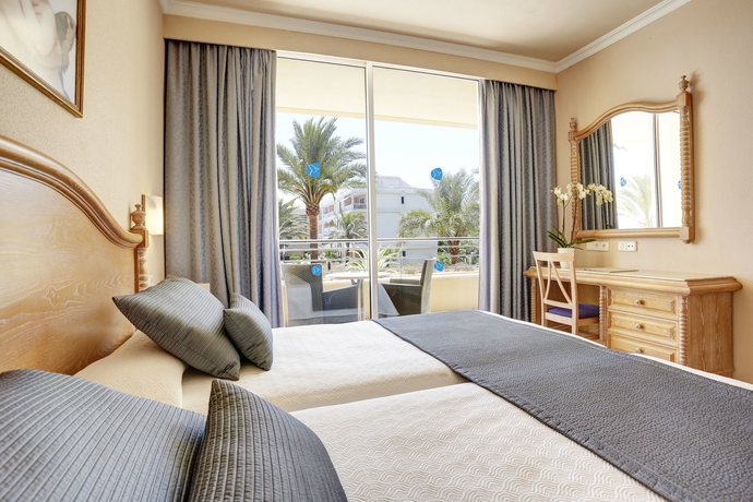 Imagen de la habitación del Hotel Grupotel Natura Playa. Foto 8