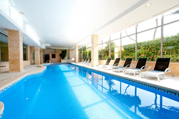 Imagen de la piscina del Hotel Grupotel Natura Playa. Foto 16