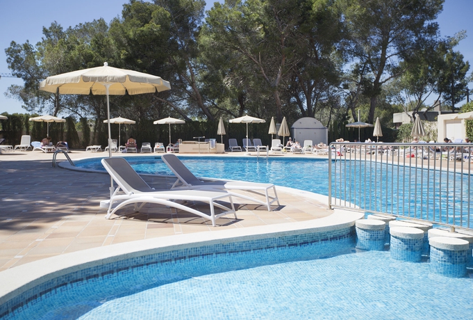 Imagen de la piscina del Hotel Grupotel Orient. Foto 13