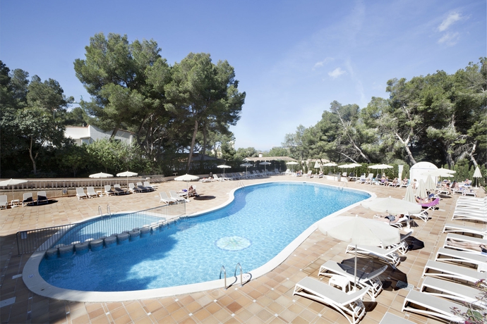 Imagen de la piscina del Hotel Grupotel Orient. Foto 14