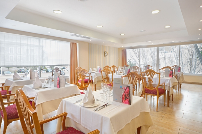 Imagen del bar/restaurante del Hotel Grupotel Orient. Foto 5