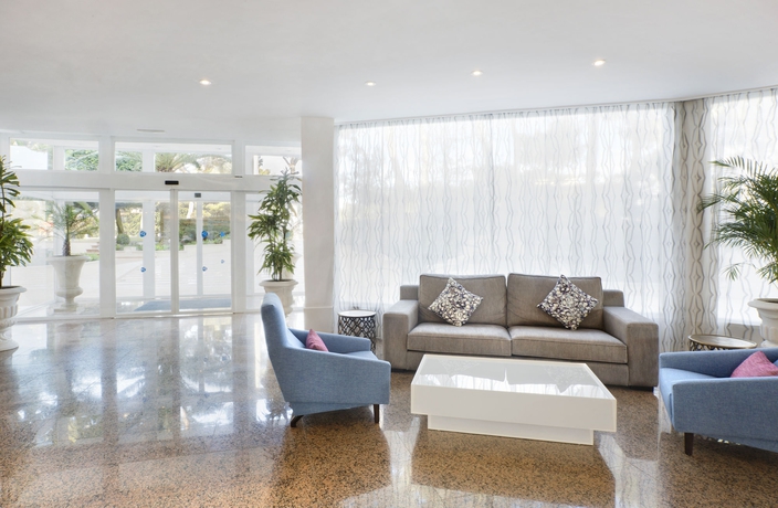 Imagen de los interiores del Hotel Grupotel Orient. Foto 11