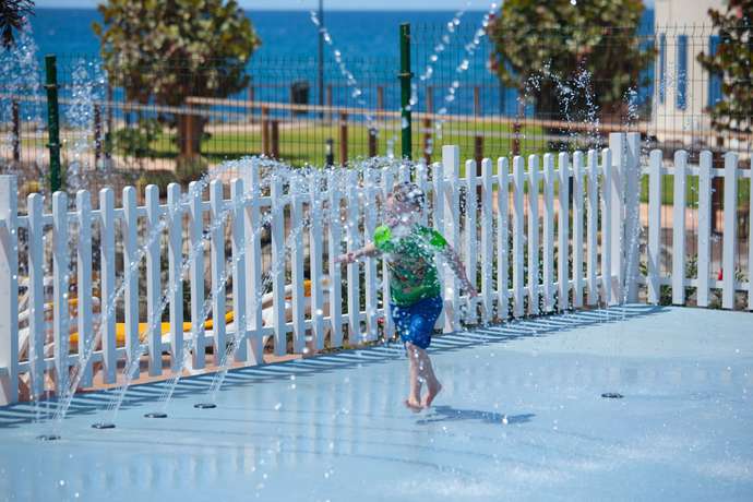 Imagen de la piscina del Hotel Grupotel Orquidea. Foto 13