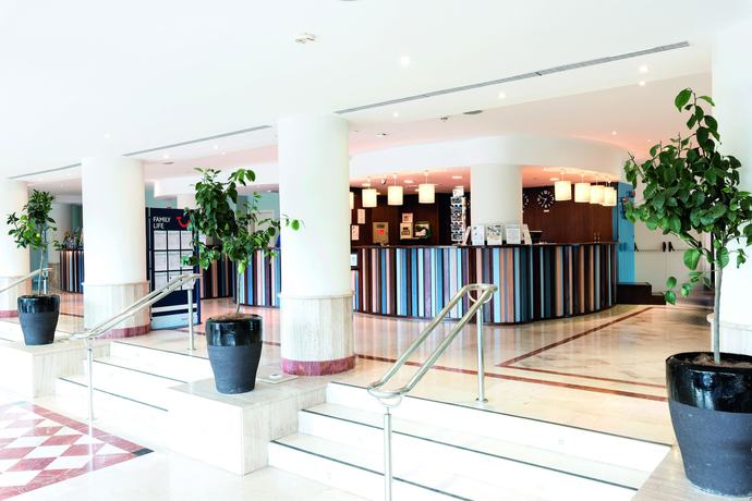 Imagen de los interiores del Hotel Grupotel Orquidea. Foto 10