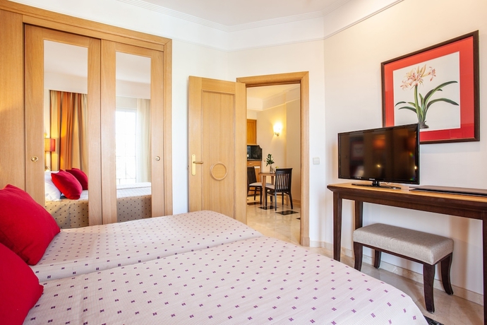 Imagen de la habitación del Hotel Grupotel Playa De Palma Suites and Spa. Foto 8