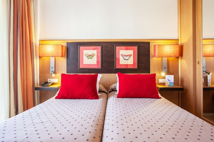 Imagen de la habitación del Hotel Grupotel Playa De Palma Suites and Spa. Foto 9