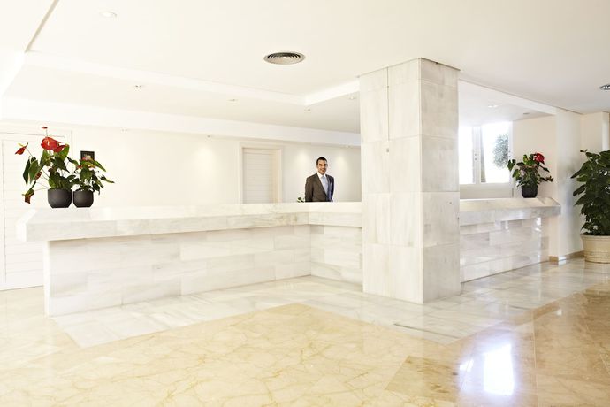 Imagen de los interiores del Hotel Grupotel Port D'alcudia. Foto 12