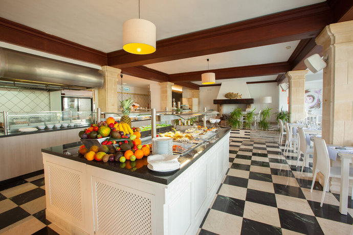 Imagen del bar/restaurante del Hotel Grupotel Rocador. Foto 5