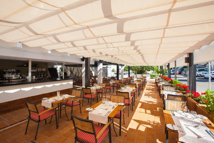 Imagen del bar/restaurante del Hotel Grupotel Rocador. Foto 6