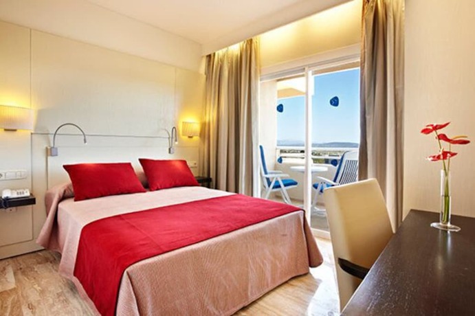 Imagen de la habitación del Hotel Grupotel Taurus Park. Foto 2