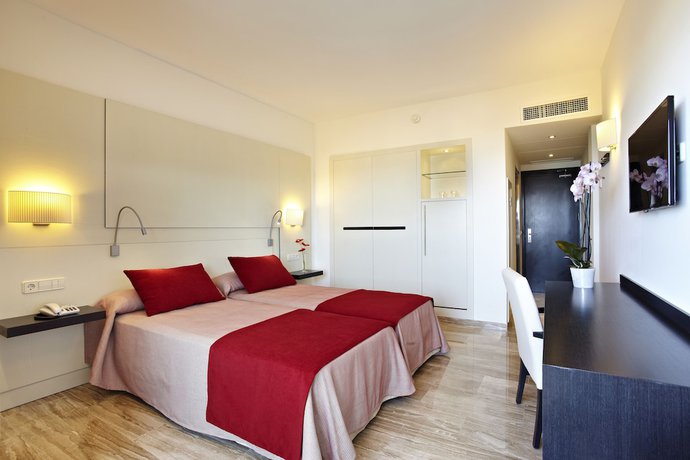 Imagen de la habitación del Hotel Grupotel Taurus Park. Foto 5