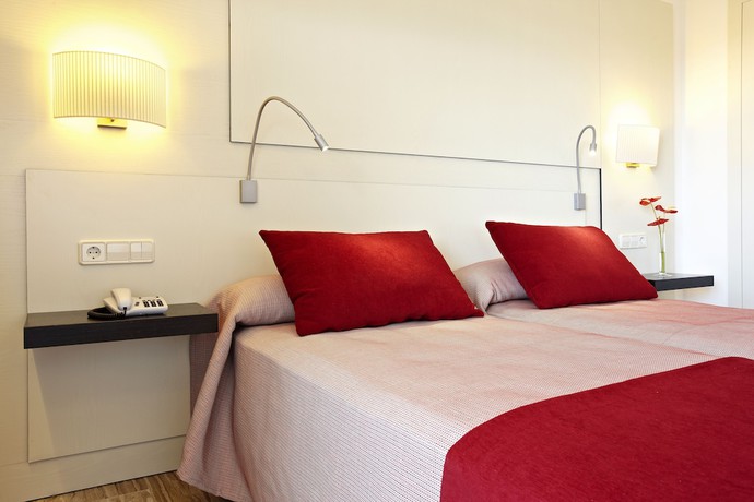 Imagen de la habitación del Hotel Grupotel Taurus Park. Foto 7