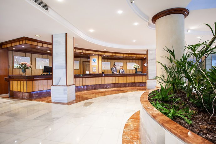 Imagen de los interiores del Hotel Grupotel Taurus Park. Foto 11