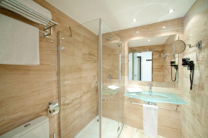 Imagen de la habitación del Hotel Grupotel Taurus Park. Foto 10