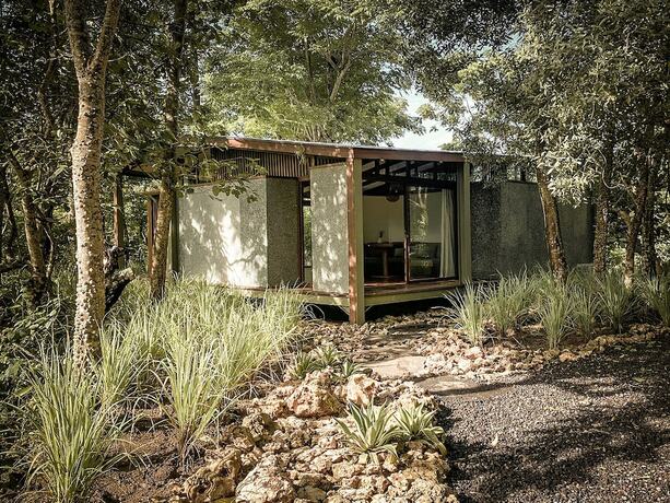 Imagen de la habitación del Hotel Gr&uuml;n Resort Uluwatu. Foto 12