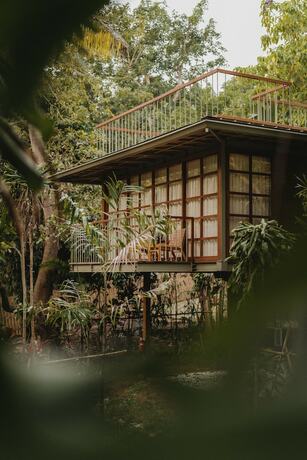 Imagen de la habitación del Hotel Gr&uuml;n Resort Uluwatu. Foto 15